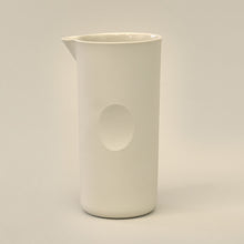 Load image into Gallery viewer, DUET Porcelain Carafe
